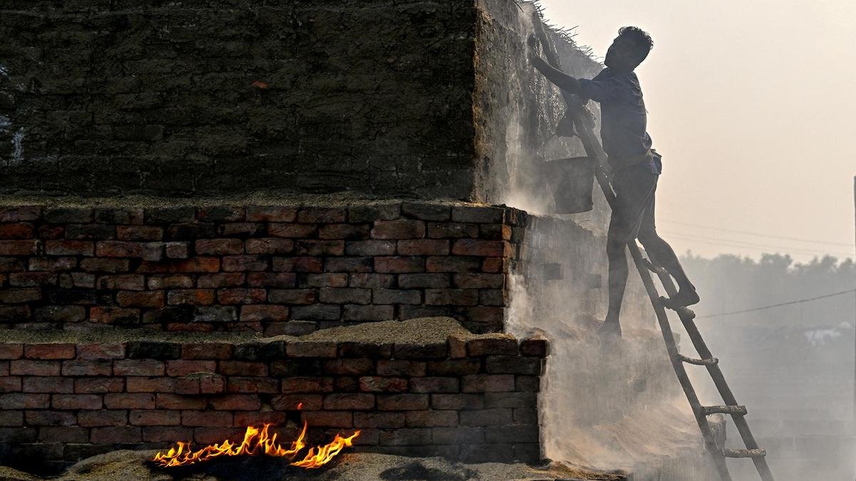 बिहार ने ईंट भट्टों के लिए ओटीएस योजना की घोषणा की, बकाया पर ₹90 करोड़ का ब्याज माफ किया