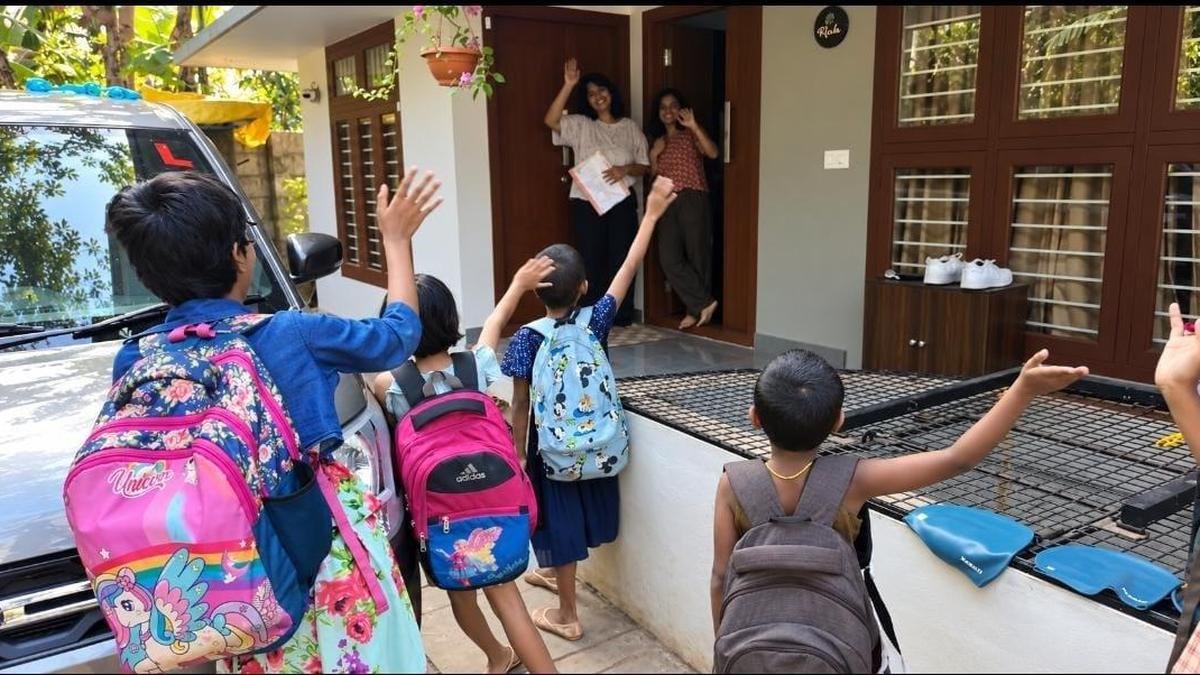 रक्त संबंधों से परे: केरलम में जेन जेड द्वारा निर्मित घर कैसे एक परिवार के बंधन की पेशकश कर रहा है