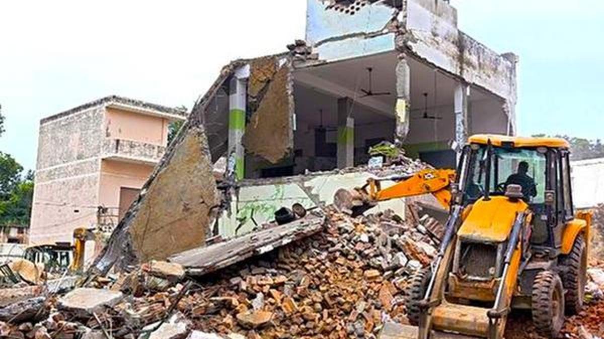 सहारनपुर मस्जिद विध्वंस: विवाद और जल्दबाजी पर सवाल