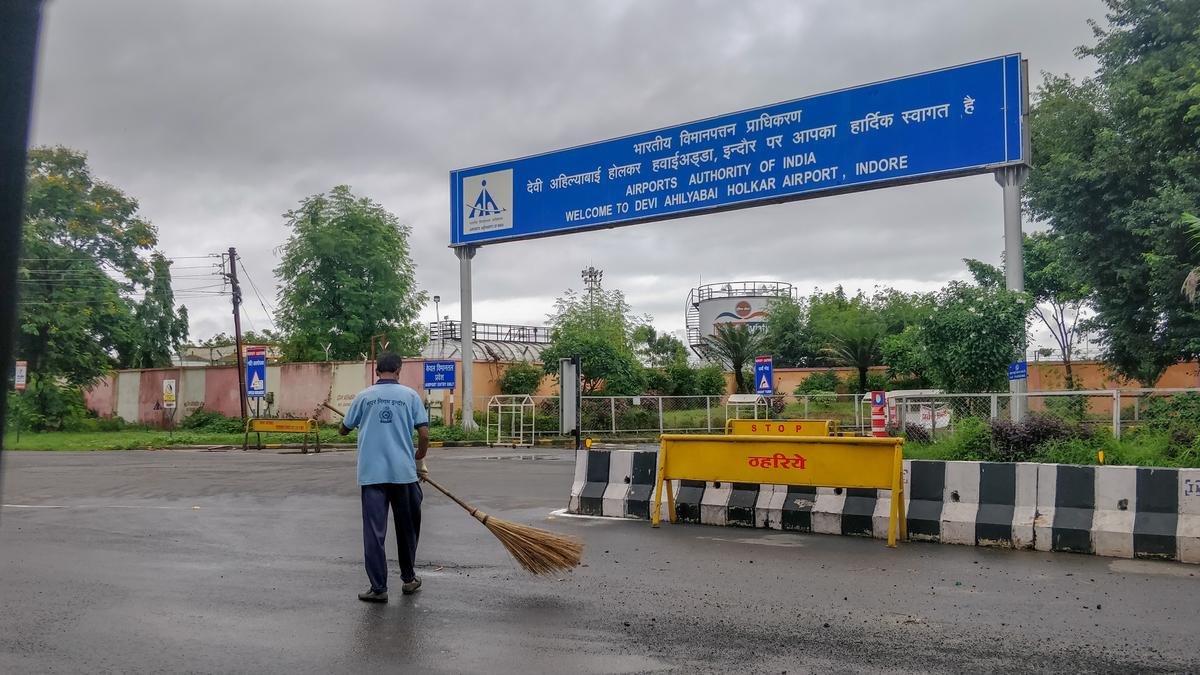 स्वच्छ वायु सर्वेक्षण में भारत का सबसे स्वच्छ शहर इंदौर शीर्ष स्थान से फिसल गया; मेयर ने प्रदूषण विरोधी कदम उठाने का आश्वासन दिया