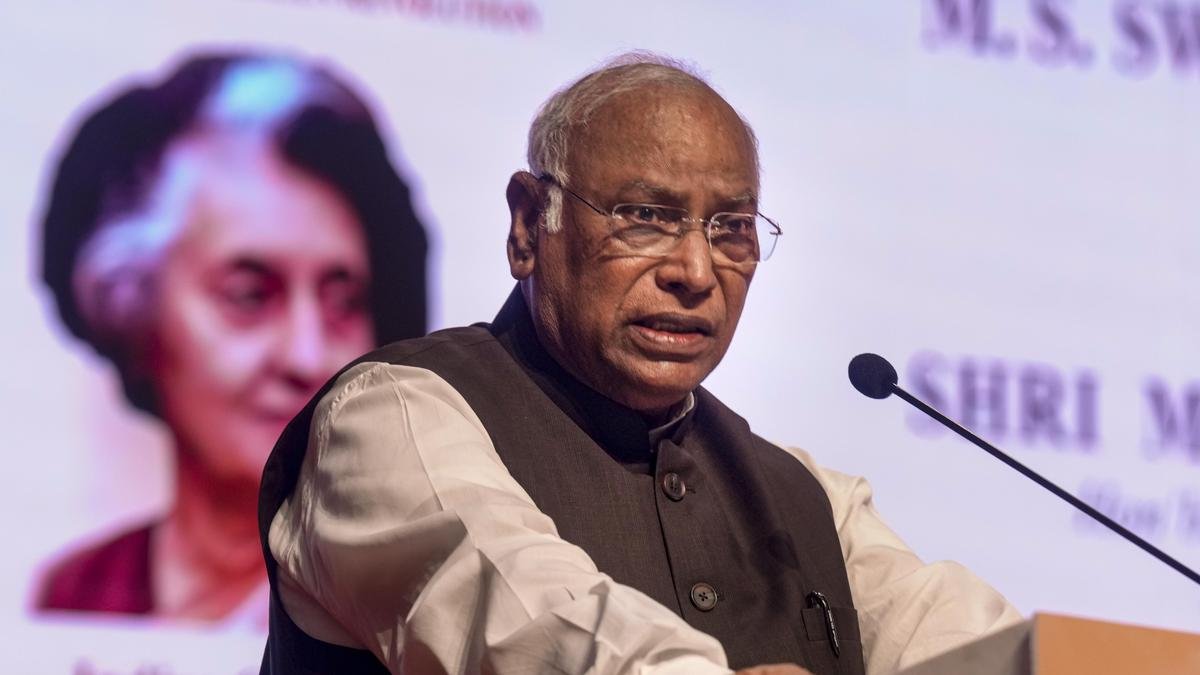 हलद्वानी रैली स्थल पर शुद्धिकरण अनुष्ठान 'अस्पृश्यता' का कार्य था: खड़गे