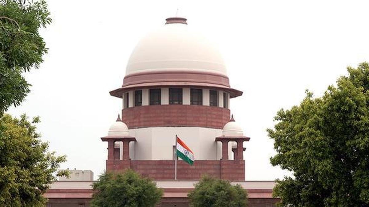 SC ने तमिलनाडु जल निकाय पर पट्टा रद्द करने को बरकरार रखा, 20 फ्लैट मालिकों के लिए वैकल्पिक जगह देने का आदेश दिया