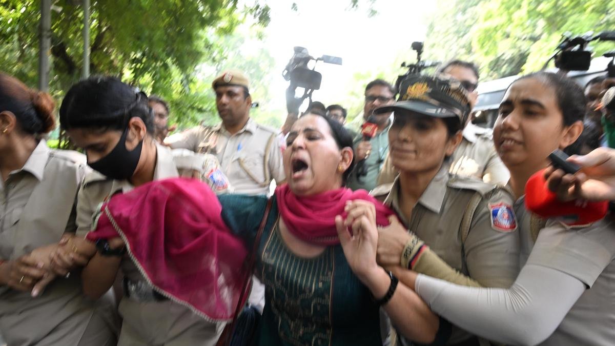 अवैध हिरासत के आरोपों का जवाब देने के लिए तैयार, लेकिन सुधार की जरूरत: सरकार