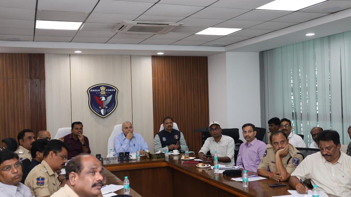 ईगल ने तेलंगाना में अवैध दवाओं के निर्माण के लिए रासायनिक रिएक्टरों को पट्टे पर देने पर रोक लगा दी है