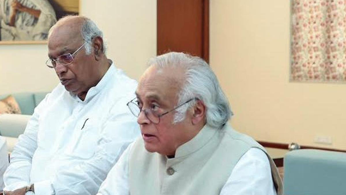 एसआईआर पर ईसीआई का हलफनामा 'धोखेबाज़ और दोहराव' है: कांग्रेस