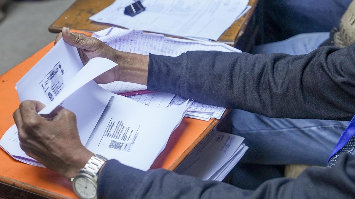 कर्नाटक में एसआईआर से ठीक पहले 1.28 लाख से अधिक फॉर्म-7 दाखिल किए गए; तीसरे पक्ष द्वारा 45,878