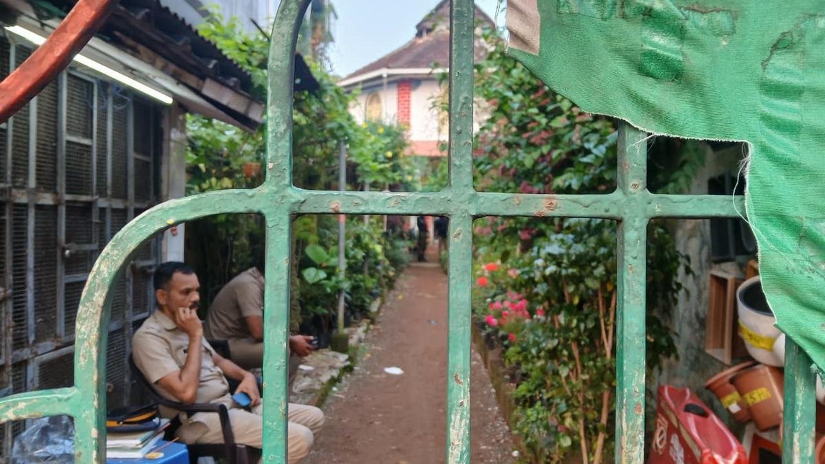 केरल के एर्नाकुलम आराधनालय आगजनी मामले में संदिग्ध चरमपंथी संबंधों की जांच के लिए एसआईटी का गठन किया गया