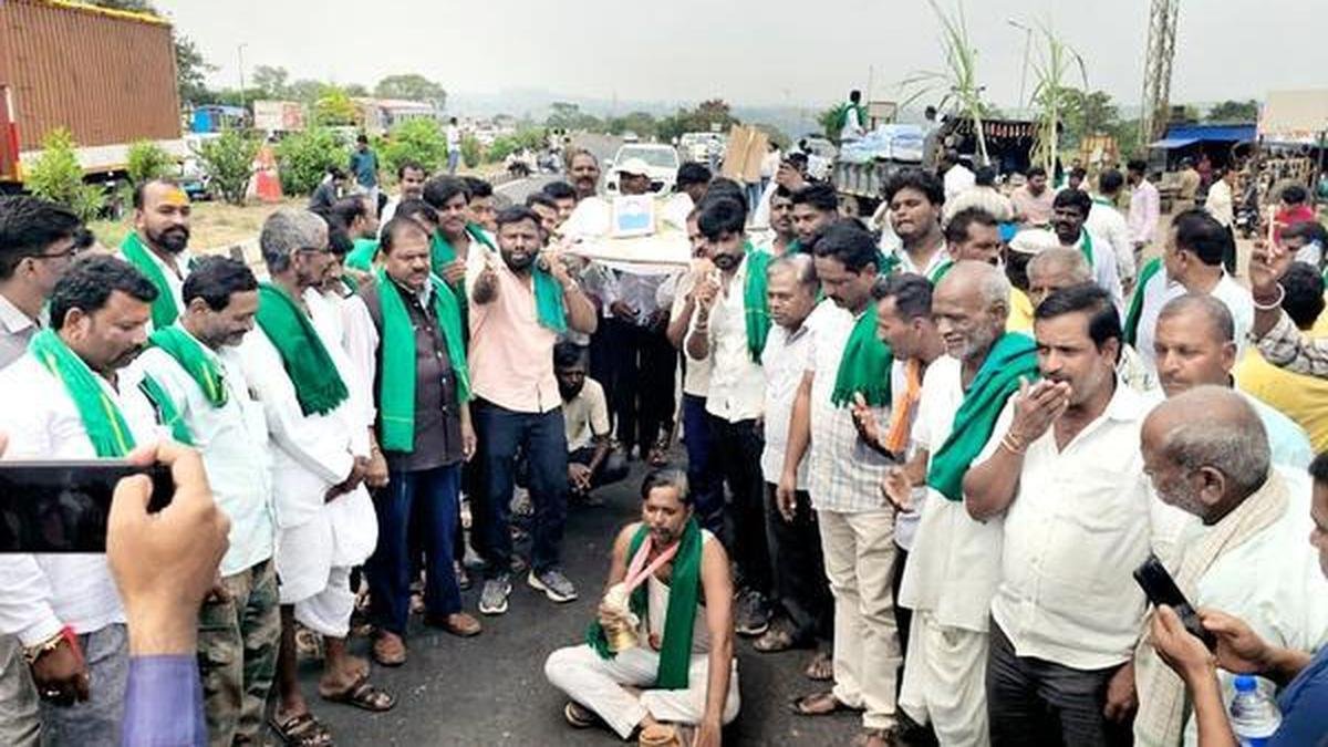 गन्ना किसानों ने आंदोलन स्थगित किया, नई समय सीमा तय की