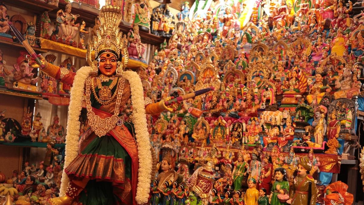 तिरुवनंतपुरम में सबसे बड़े बोम्मागोलु प्रदर्शन पर एक नज़र
