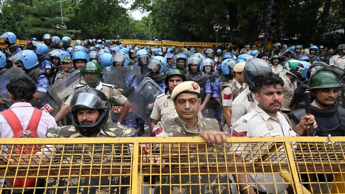 दिल्ली एनईईटी विरोध: एससी पैनल पैलेट गन के इस्तेमाल, उत्पीड़न के दावों पर 29, 30 अक्टूबर को सुनवाई करेगा