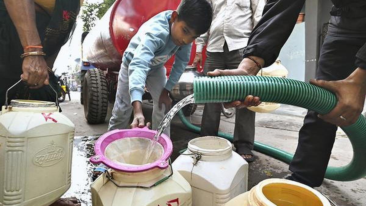 न्यायिक पैनल द्वारा उन्हें इंदौर जल त्रासदी के लिए जिम्मेदार ठहराए जाने के कुछ सप्ताह बाद, आईएएस अधिकारी को कलेक्टर बनाया गया