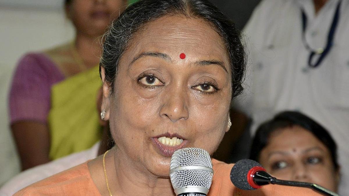 पटना उच्च न्यायालय का कहना है कि मीरा कुमार सरकार द्वारा अधिग्रहित भूमि के लिए मुआवजे की हकदार हैं