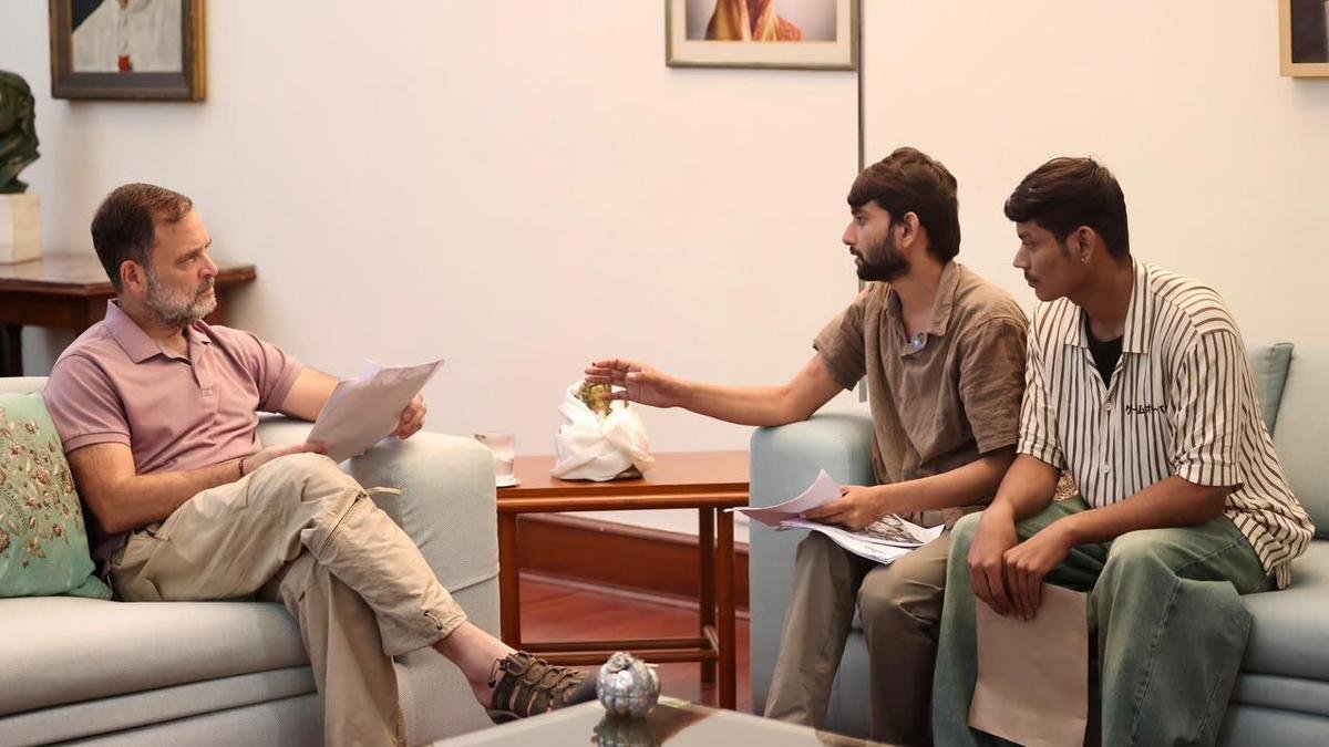 पुलिस हड्डियां तोड़ सकती है, लेकिन सत्याग्रह नहीं: राहुल गांधी ने छात्रों के खिलाफ पुलिस की 'बर्बरता' की आलोचना की