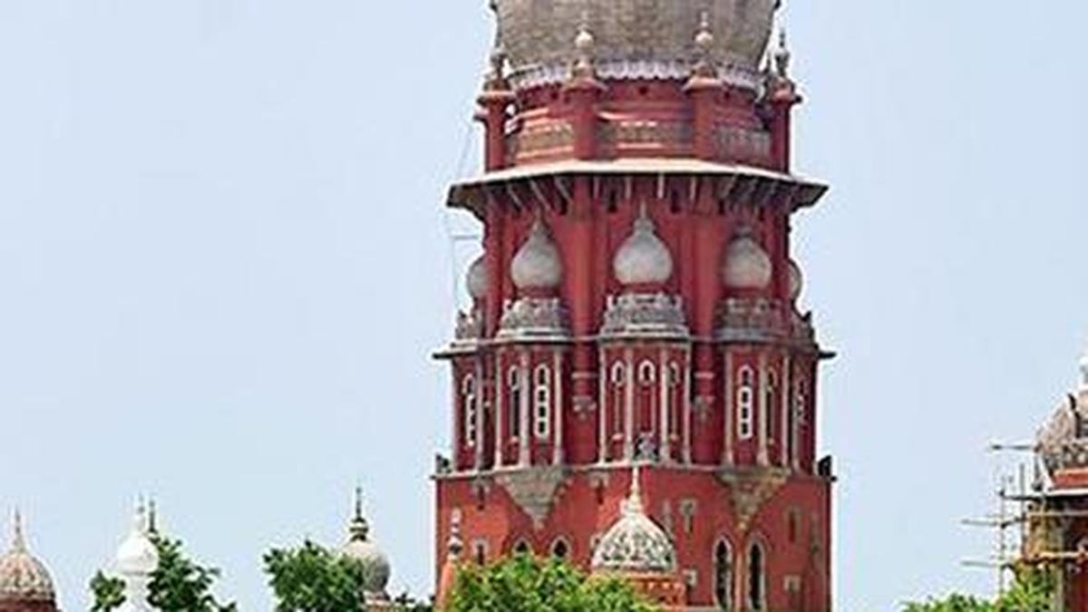 पूर्व मंत्री अंबिल महेश पोय्यामोझी को गिरफ्तार करने के लिए पुलिस मेरे कार्यालय में घुस आई, मद्रास एचसी में वरिष्ठ वकील पी. विल्सन ने आरोप लगाया