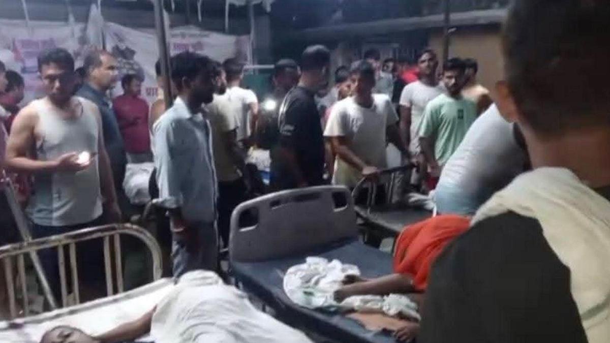 बिहार के वैशाली में नाव पलटने से एक दर्जन से अधिक बच्चों की मौत हो गई