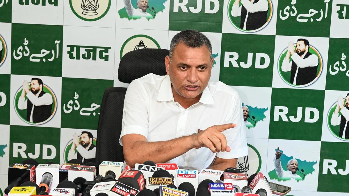 राजद सांसद ने बिहार के मुख्यमंत्री से तटबंध टूटने की जांच का आदेश देने का आग्रह किया