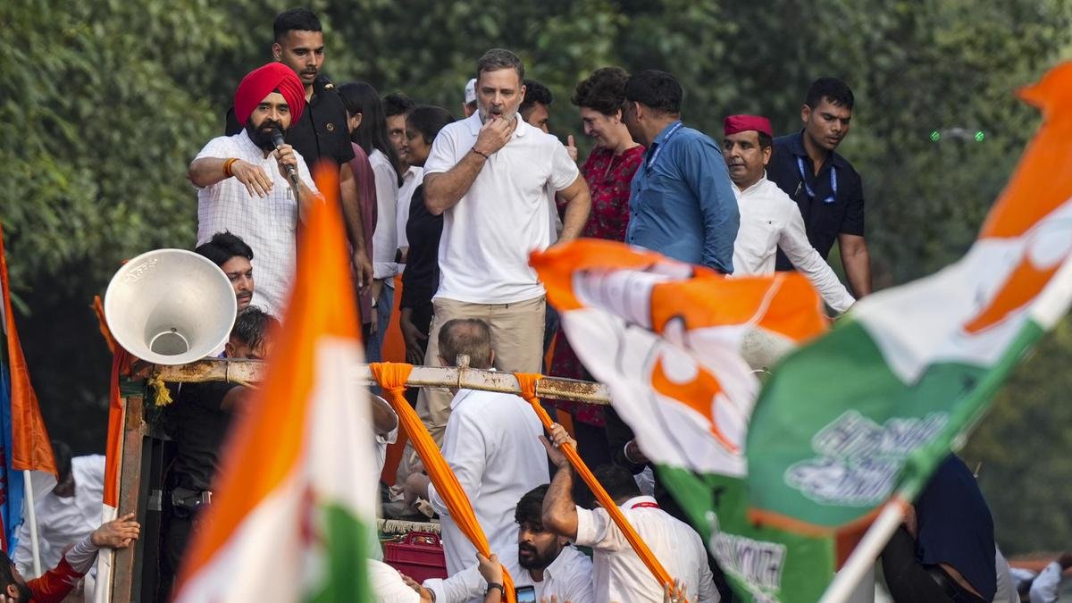 राहुल गांधी की याचिका 13 अक्टूबर को सुनवाई के लिए सूचीबद्ध नहीं होने के कारण नियमित लिपिकीय बाधाओं का सामना करना पड़ रहा है