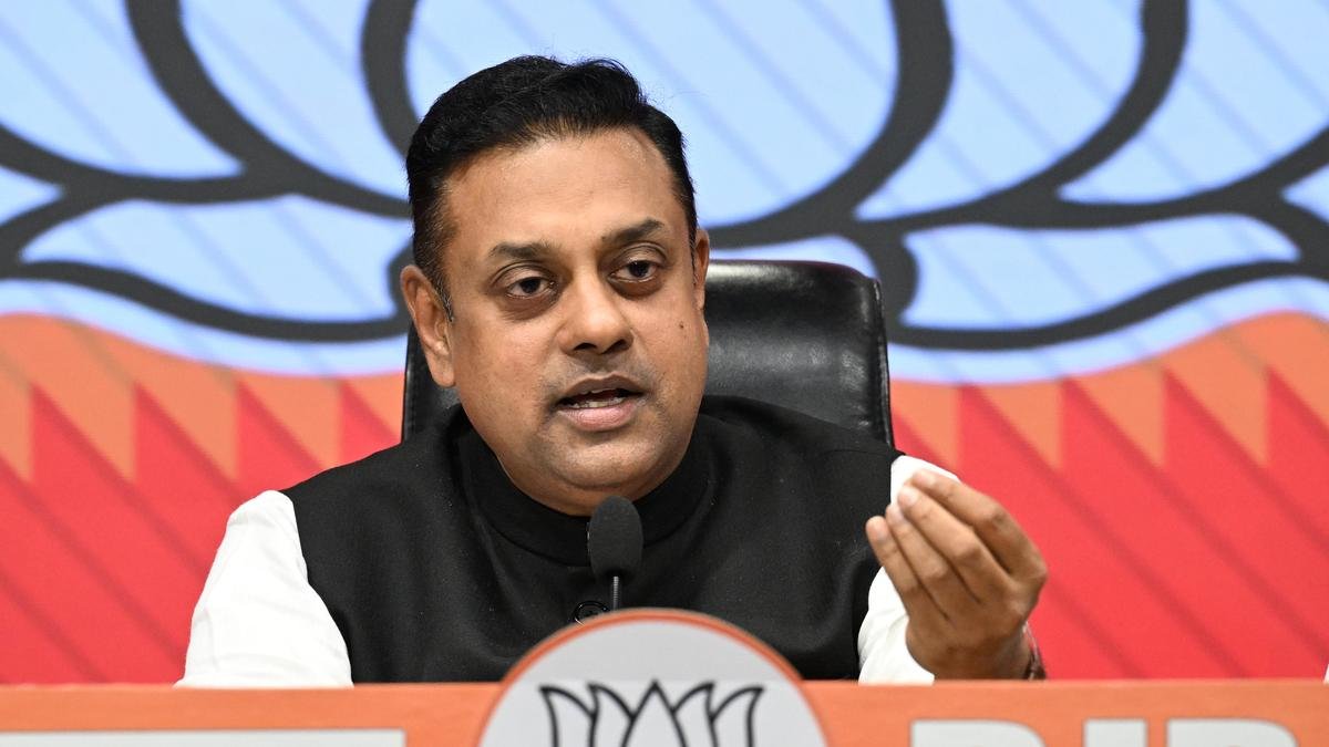 'राहुल गांधी को नकली प्रधानमंत्री बनाएं': भाजपा ने नकली संसद को लेकर भारतीय गुट की आलोचना की