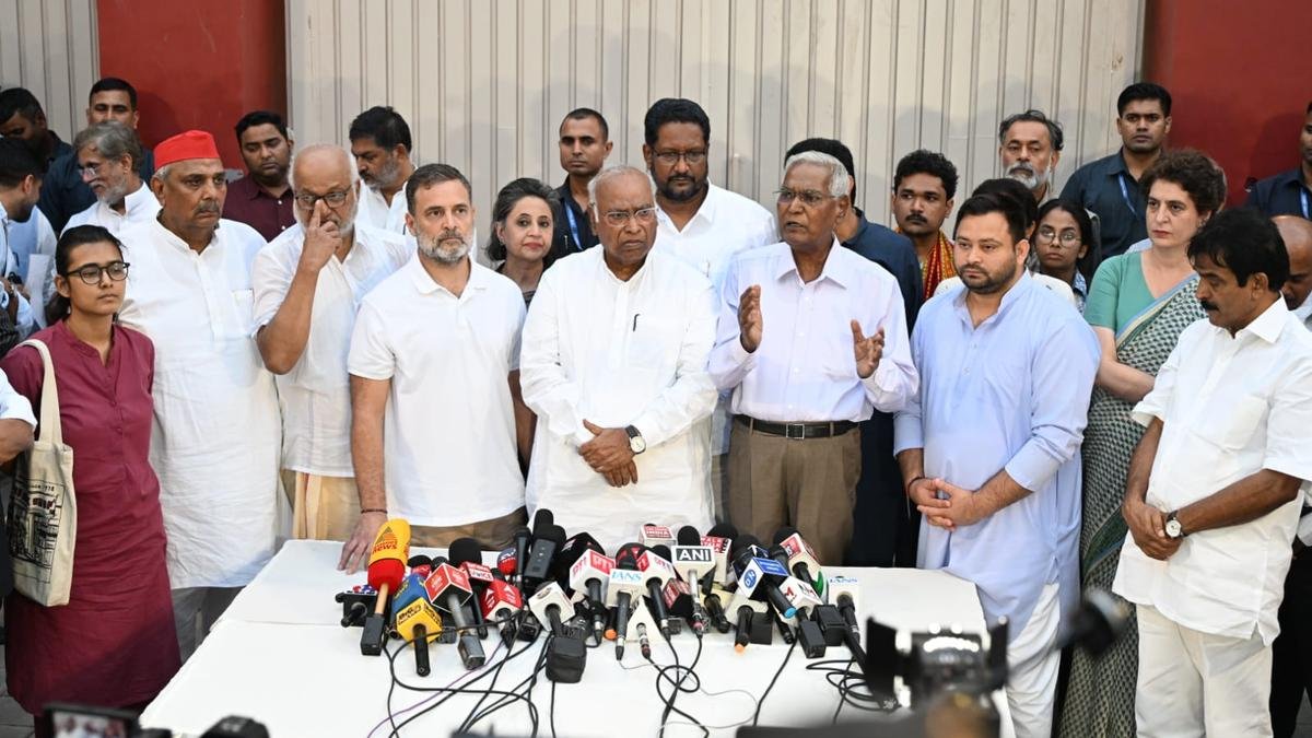 वोट चोरी के खिलाफ राजनीतिक प्रतिरोध जारी रहेगा, समानांतर विरोध के रूप में नहीं बल्कि एक आंदोलन के रूप में: राहुल गांधी