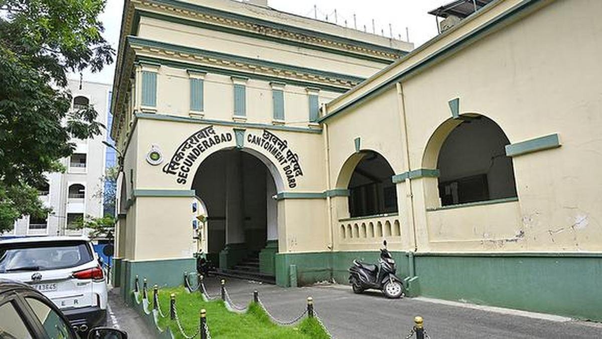 सिकंदराबाद छावनी में चार सड़कें बंद, निवासियों ने 2023 रक्षा मंत्रालय के आदेश के अनुपालन पर सवाल उठाया