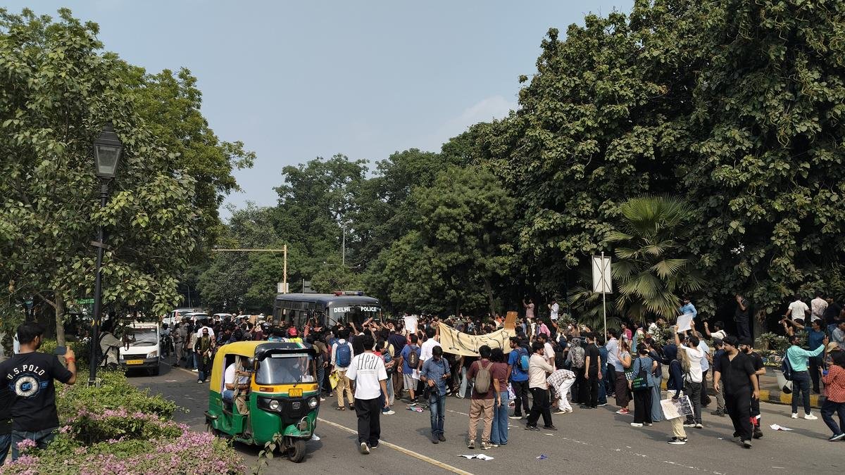सीईसी विरोधी विरोध: दिल्ली हाट एक दिन के लिए जंतर-मंतर बन गया