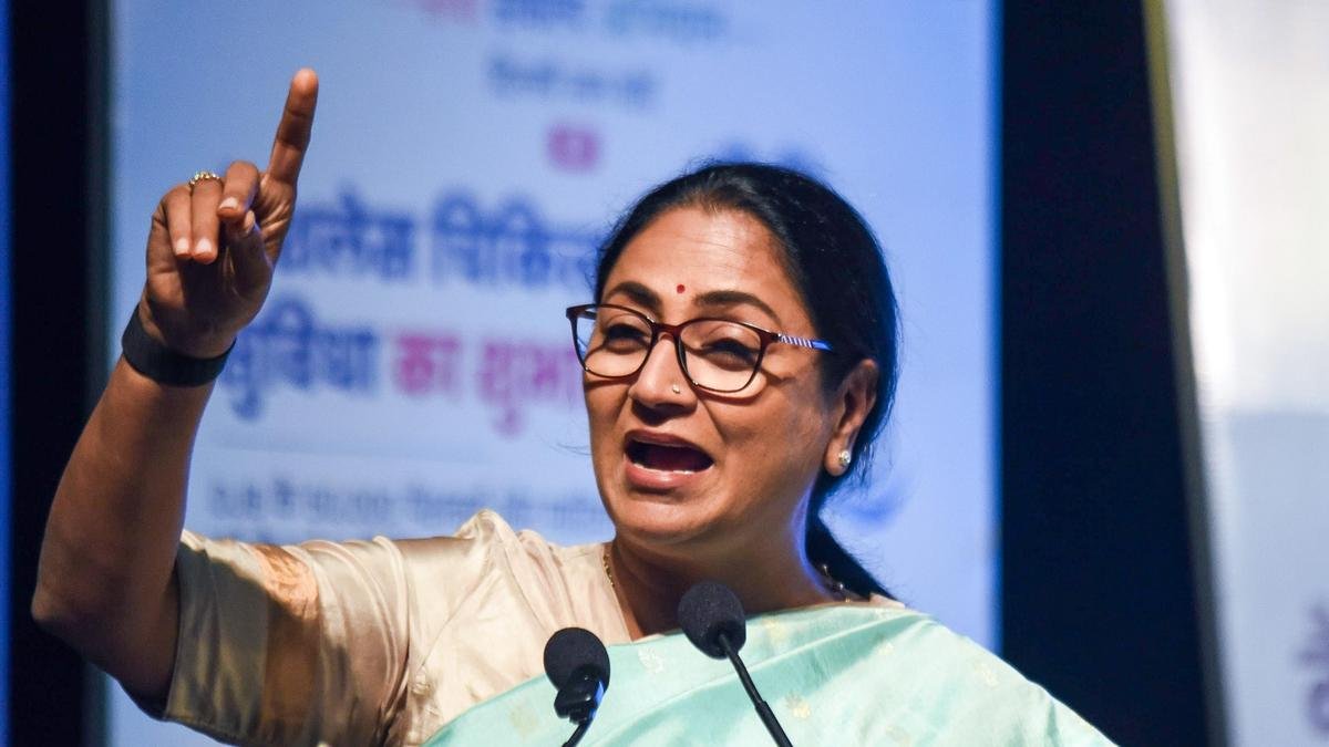 सीजेपी आप, कांग्रेस की 'बी-टीम': दिल्ली की मुख्यमंत्री रेखा गुप्ता