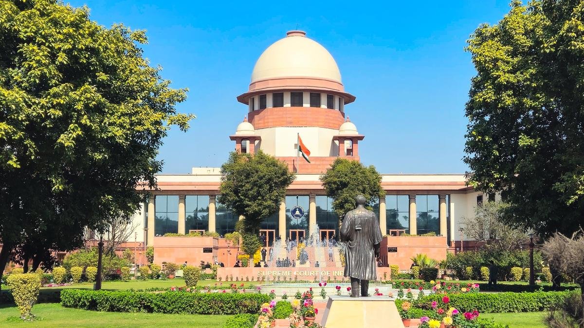 सुप्रीम कोर्ट ने केंद्र को अनैतिक फार्मा मार्केटिंग को विनियमित करने के लिए पैनल बनाने का आदेश दिया