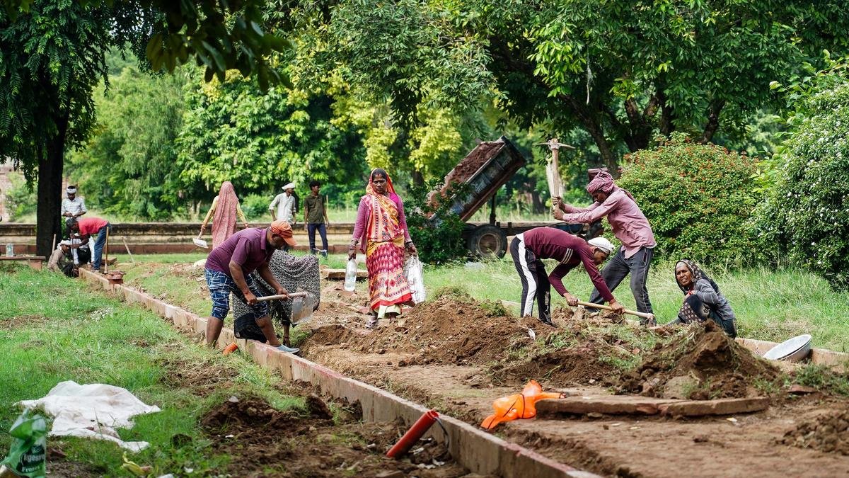 सुप्रीम कोर्ट ने विरासत स्थलों के संरक्षण में 'असुविधाजनक दृष्टिकोण' को लेकर दिल्ली नगर निकाय, एएसआई की खिंचाई की