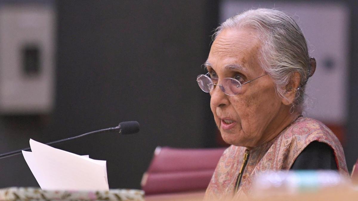 हिंदुत्व का पाठन भारतीय इतिहास की औपनिवेशिक व्याख्याओं पर आधारित है: रोमिला थापर